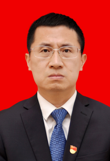 李　纬